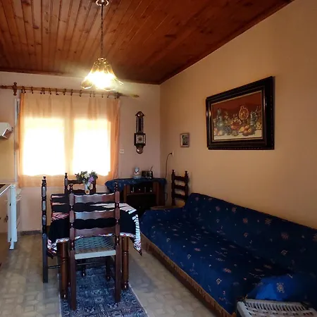 Polis * Nea Iraklia