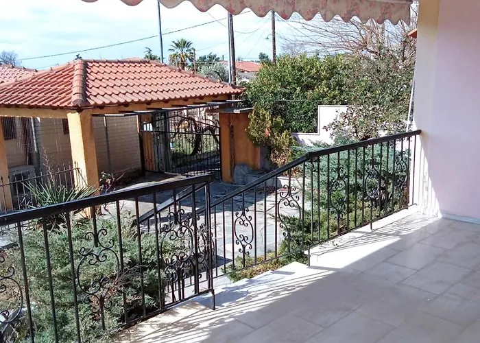Polis Νέα Ηράκλεια
