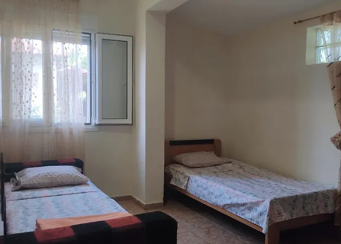 Polis Νέα Ηράκλεια